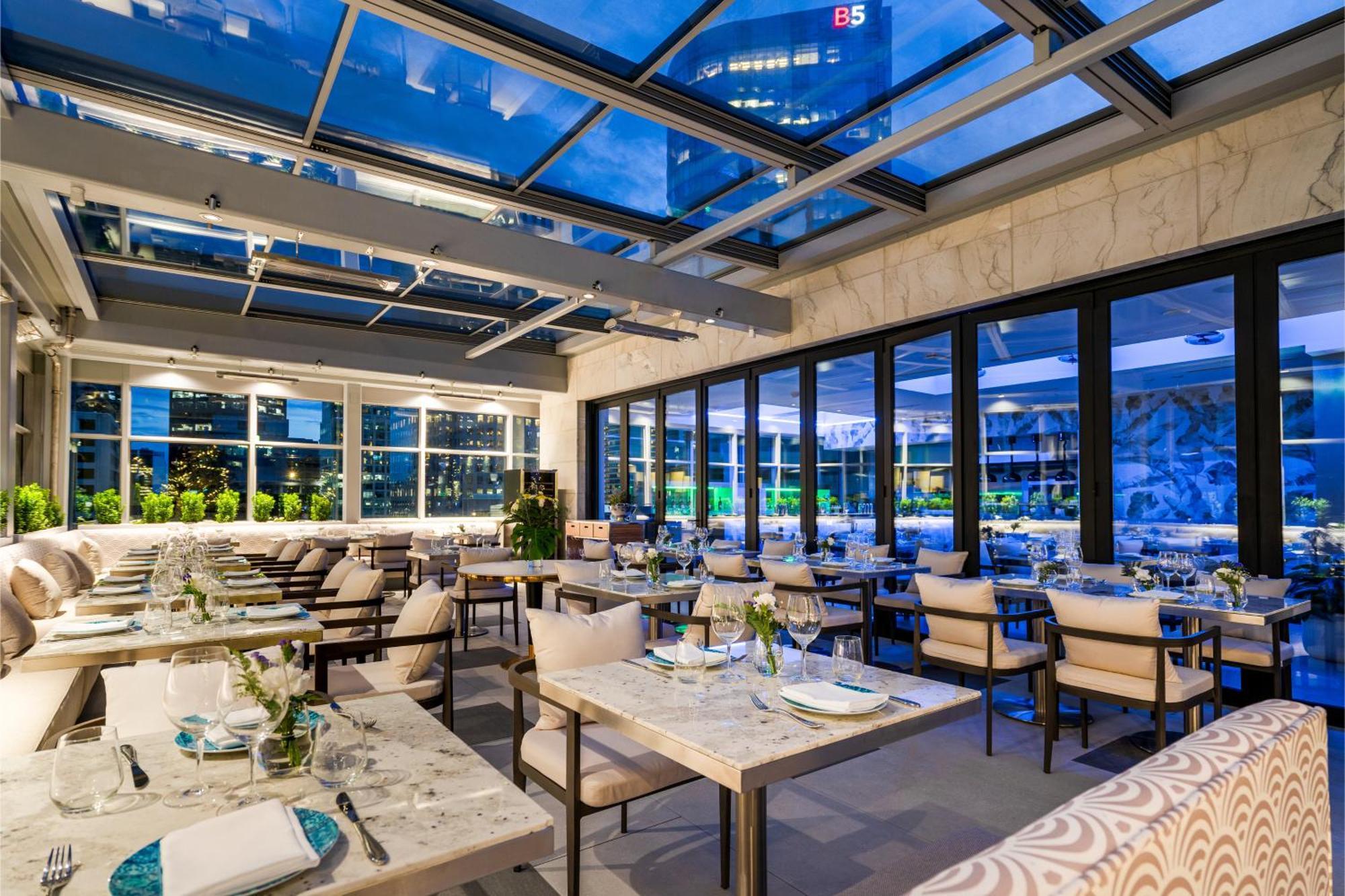 Azur Legacy Collection Hotel Vancouver Exterior photo